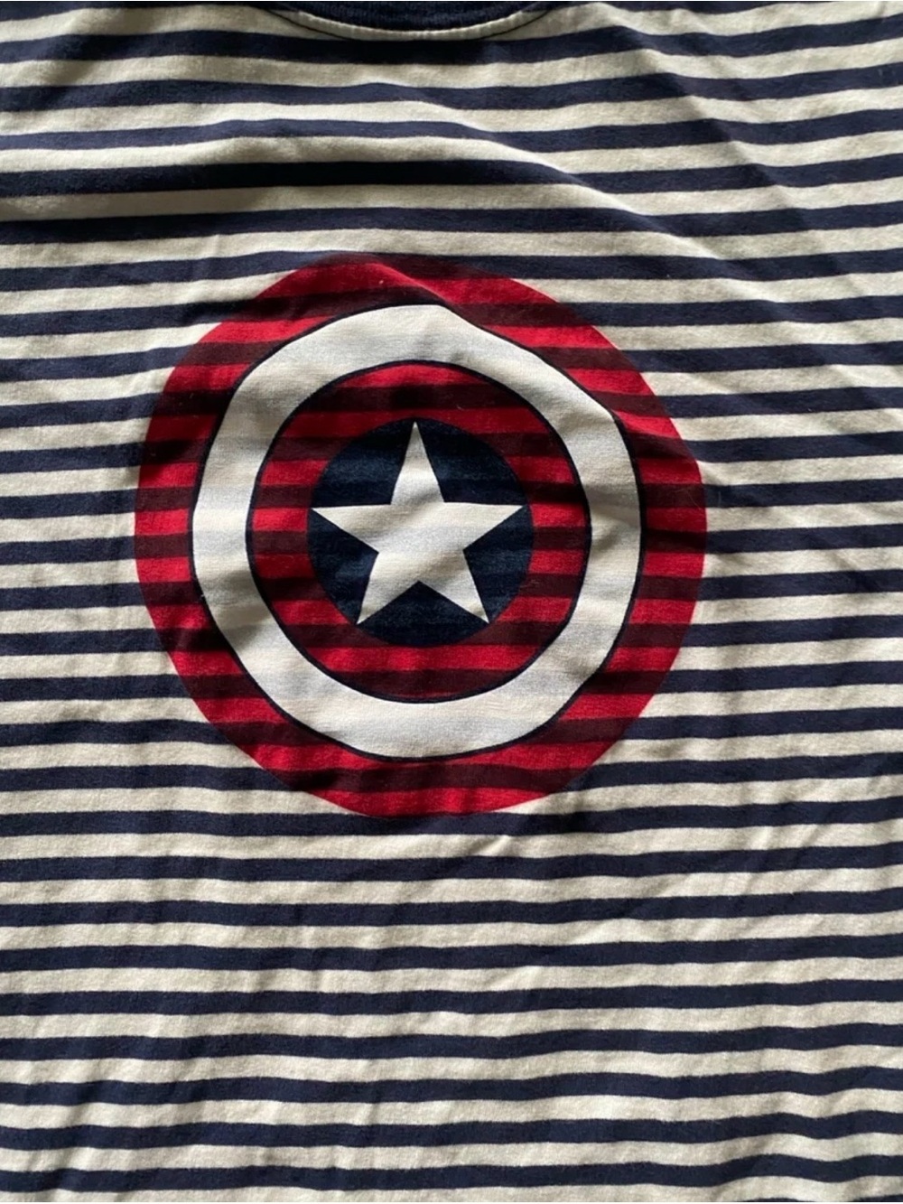 Hanna Marvel Captain America Tee size 150 - Picture 3 of 5